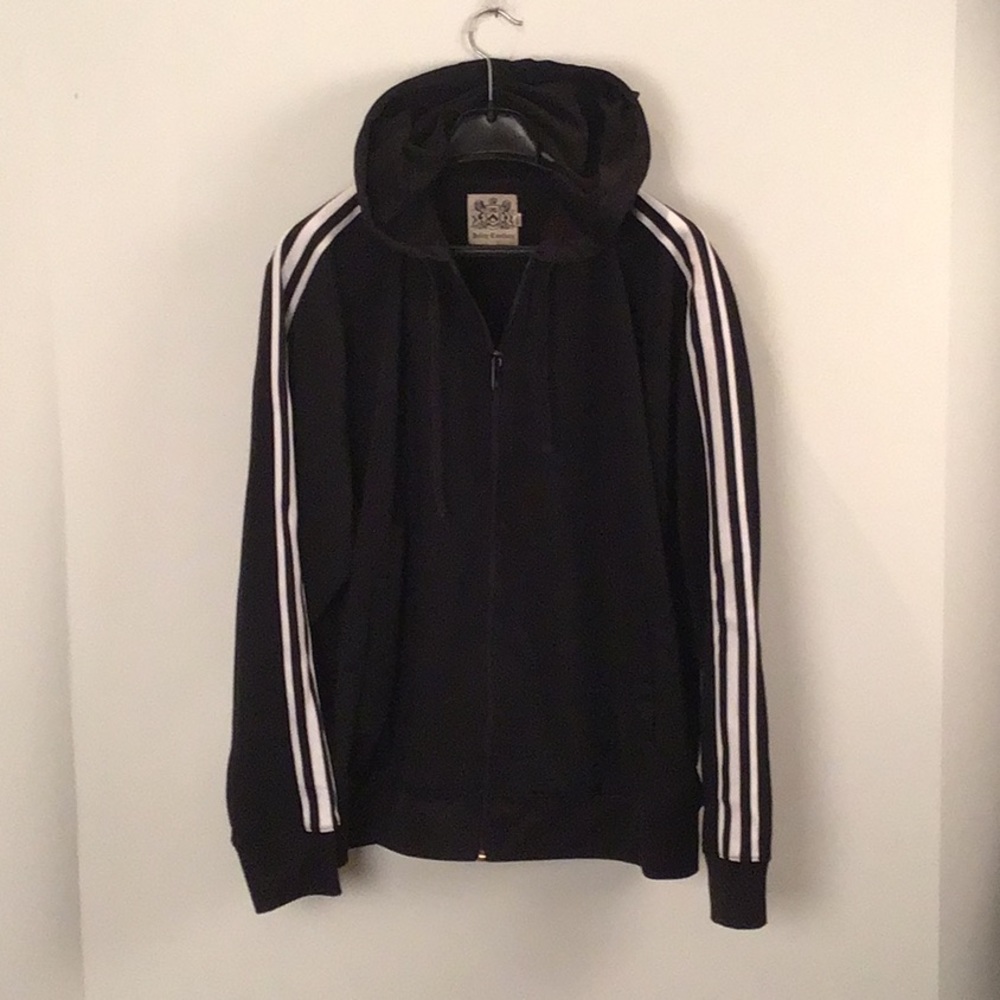 Juicy couture zip up hoodie with logo in the back and striped sleeves. XL